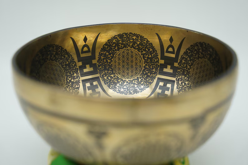 Yogini Carving Singing Bowl